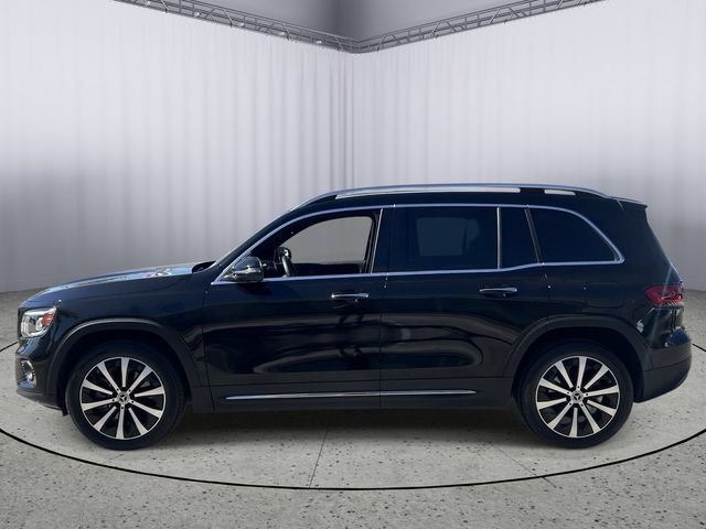 Used 2023 Mercedes-Benz GLB 250 image 3