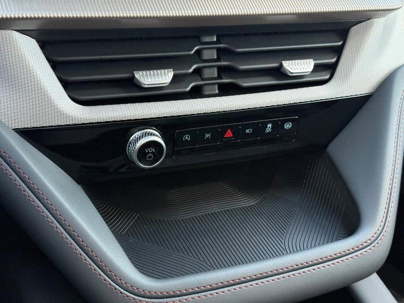 New 2026 Ford Explorer Active w/ Active Comfort Package image 18