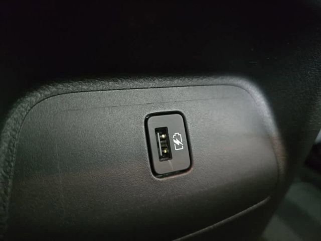 Used 2023 Nissan Sentra SR w/ Trunk Package image 22