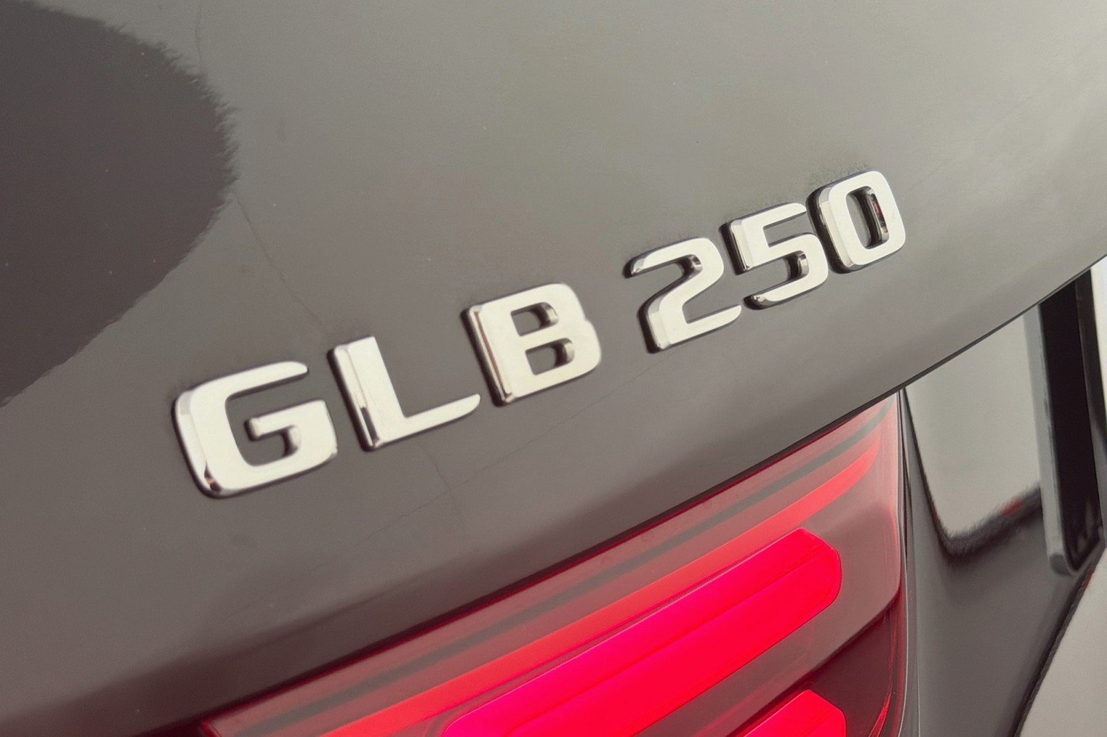 New 2026 Mercedes-Benz GLB 250 image 8