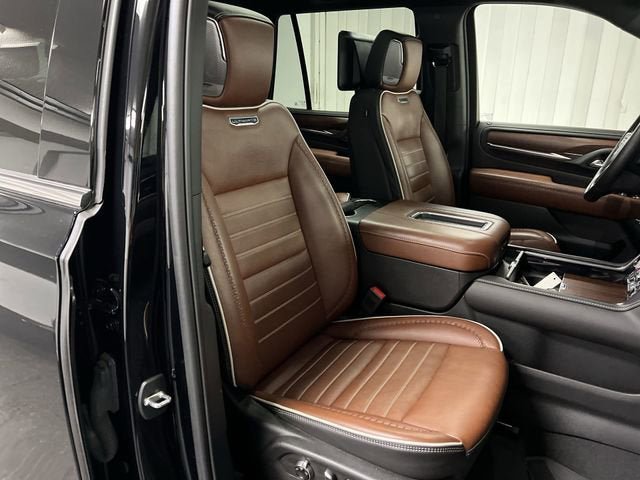 Certified 2024 GMC Yukon Denali Ultimate AWD/4WD image 29