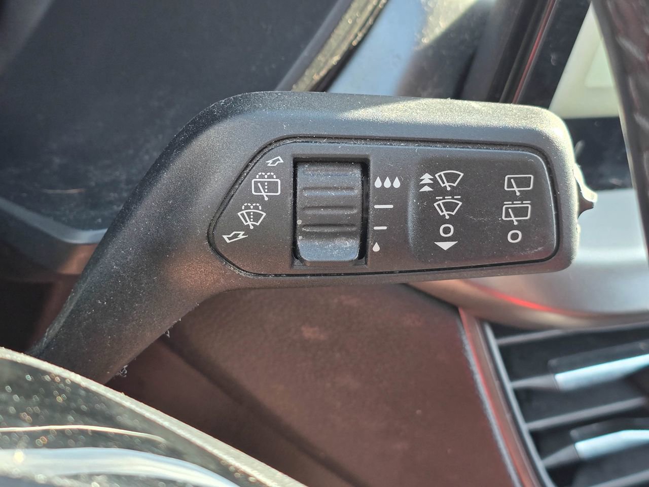 Used 2023 Ford Escape Active w/ Tech Pack #1 AWD/4WD image 23