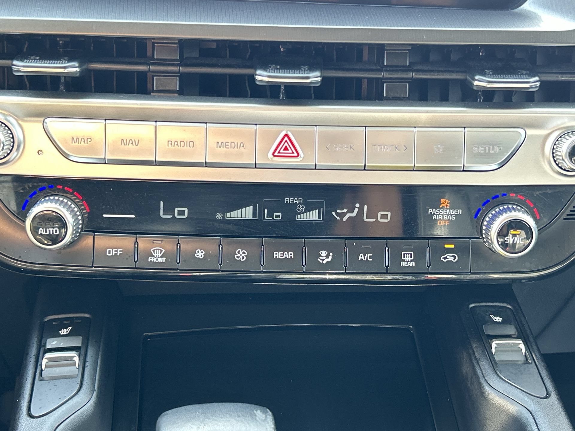 Used 2024 Kia Telluride S w/ S Sunroof Package FWD image 17