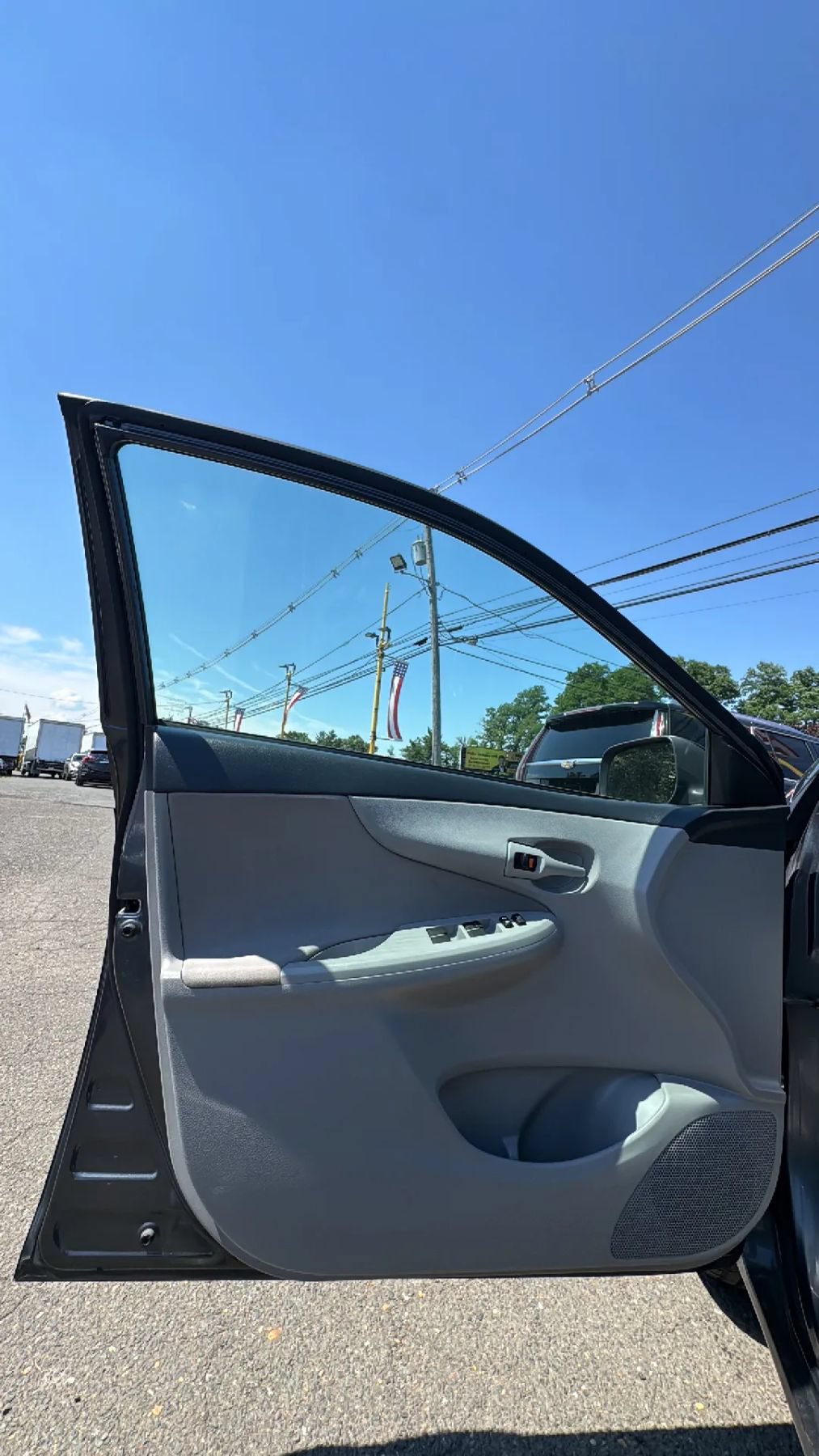 Used 2013 Toyota Corolla L FWD image 9