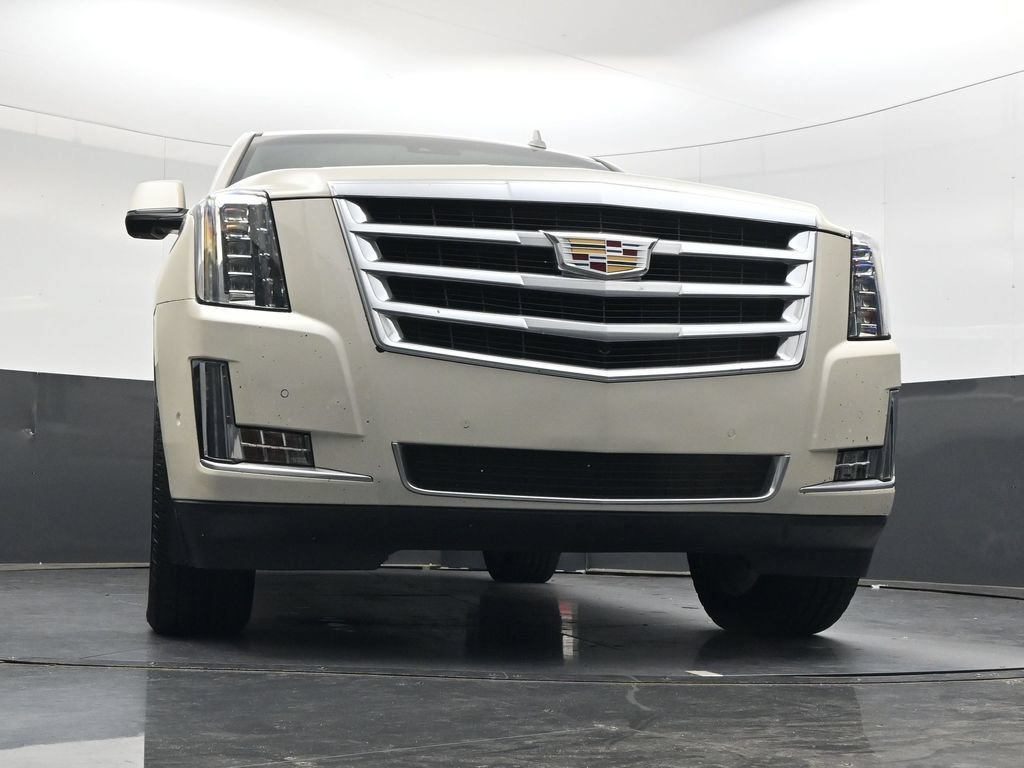 Used 2015 Cadillac Escalade Premium RWD image 41