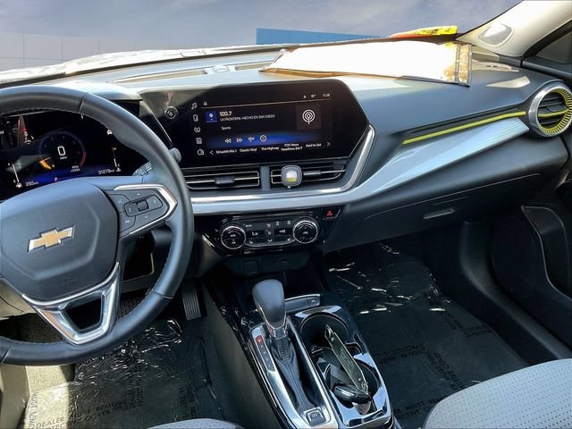 Certified 2024 Chevrolet Trax LT w/ Driver Confidence Package FWD image 11
