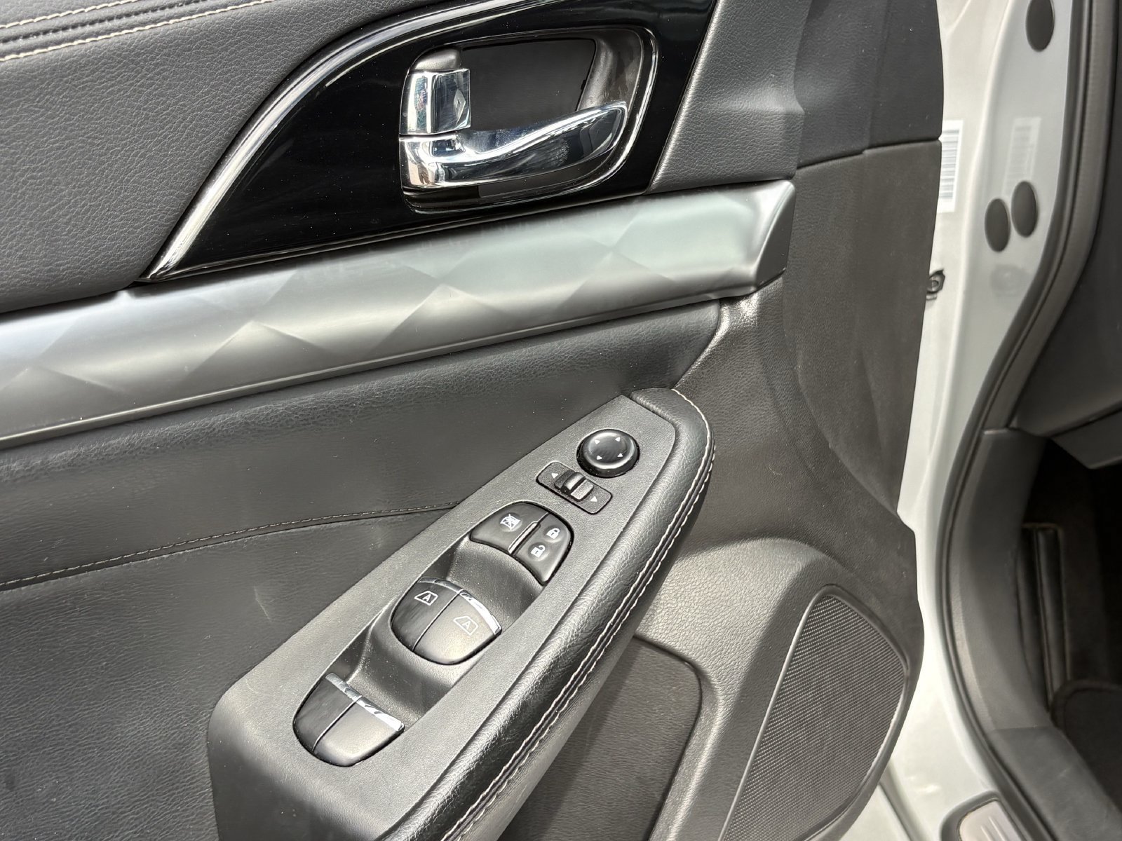 Used 2023 Nissan Maxima SV w/ Floor Mat Group FWD image 24