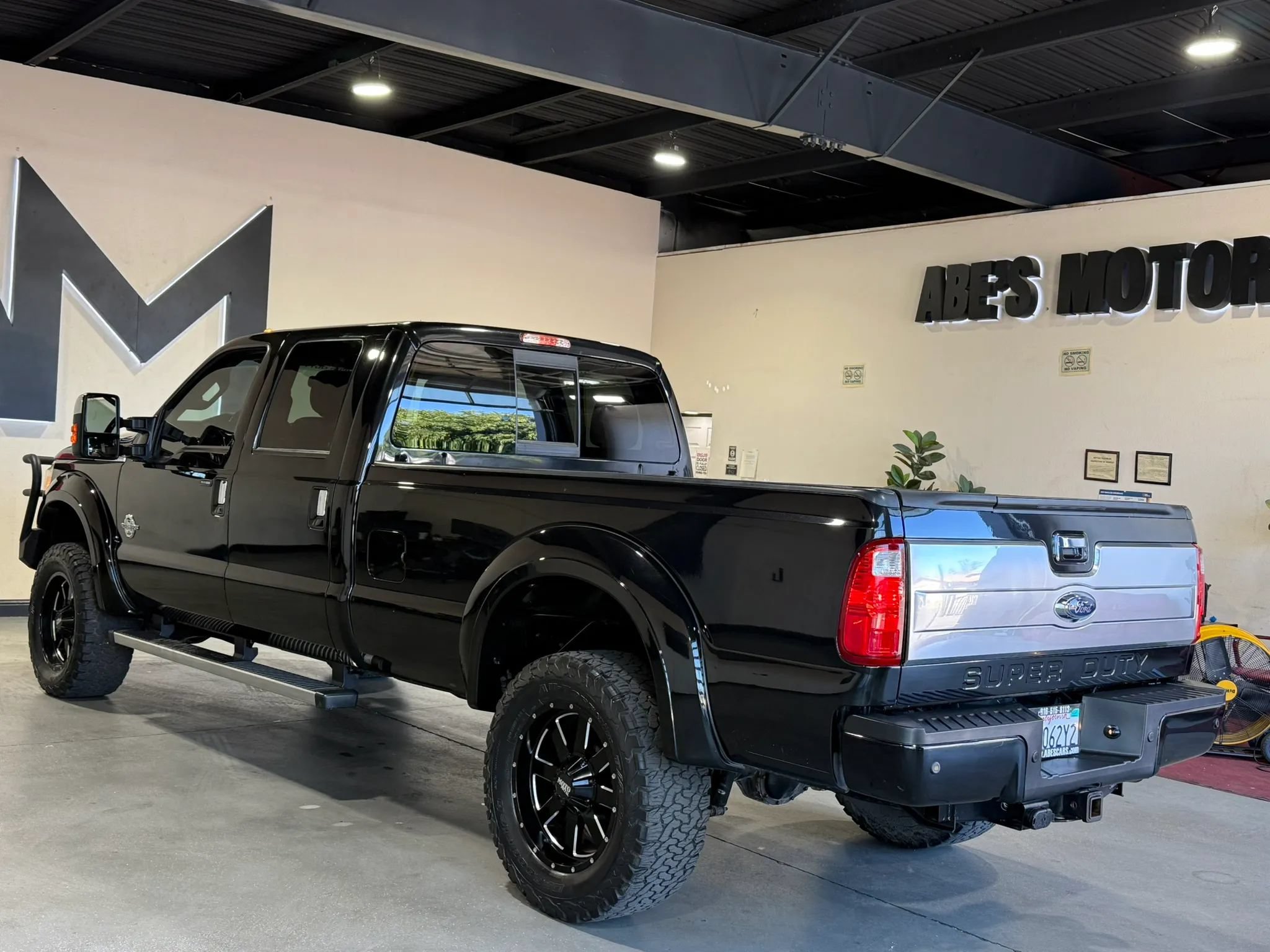 Used 2014 Ford F350 Platinum AWD/4WD image 4