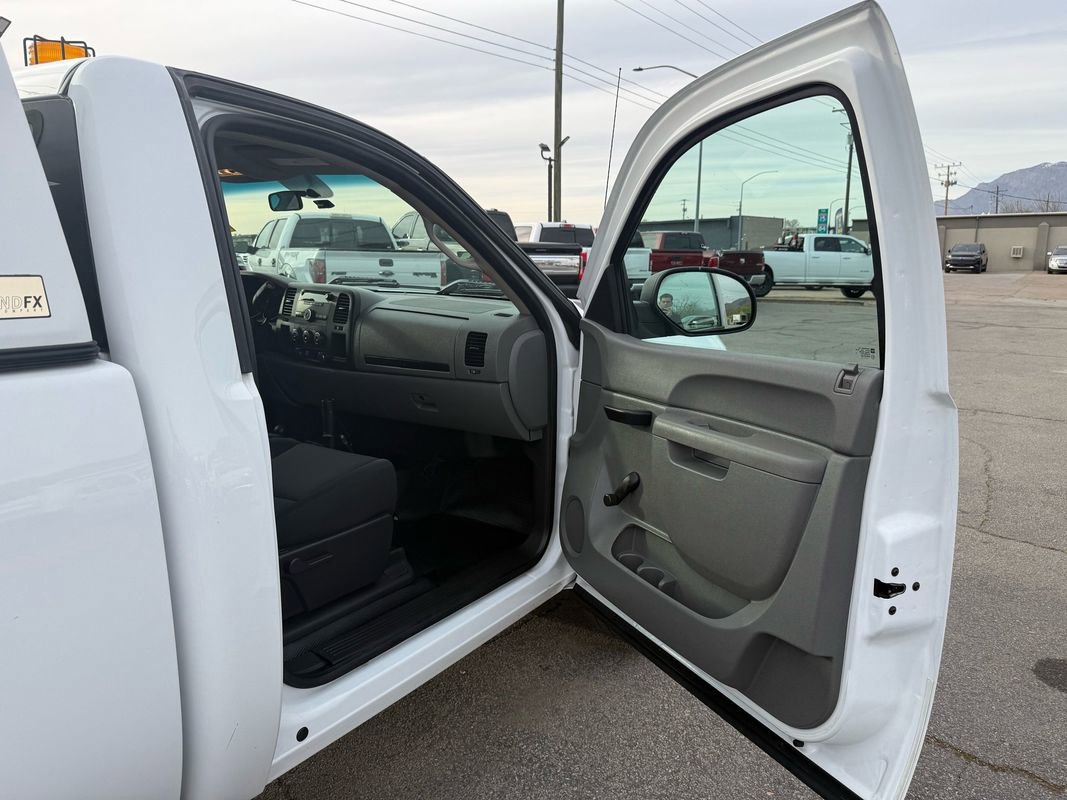 Used 2013 Chevrolet Silverado 1500 W/T AWD/4WD image 22