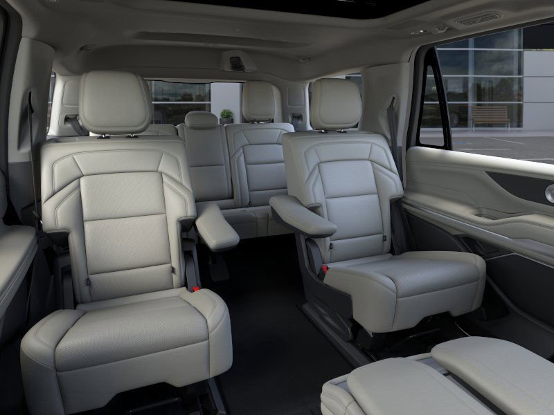 New 2025 Lincoln Navigator Reserve image 11