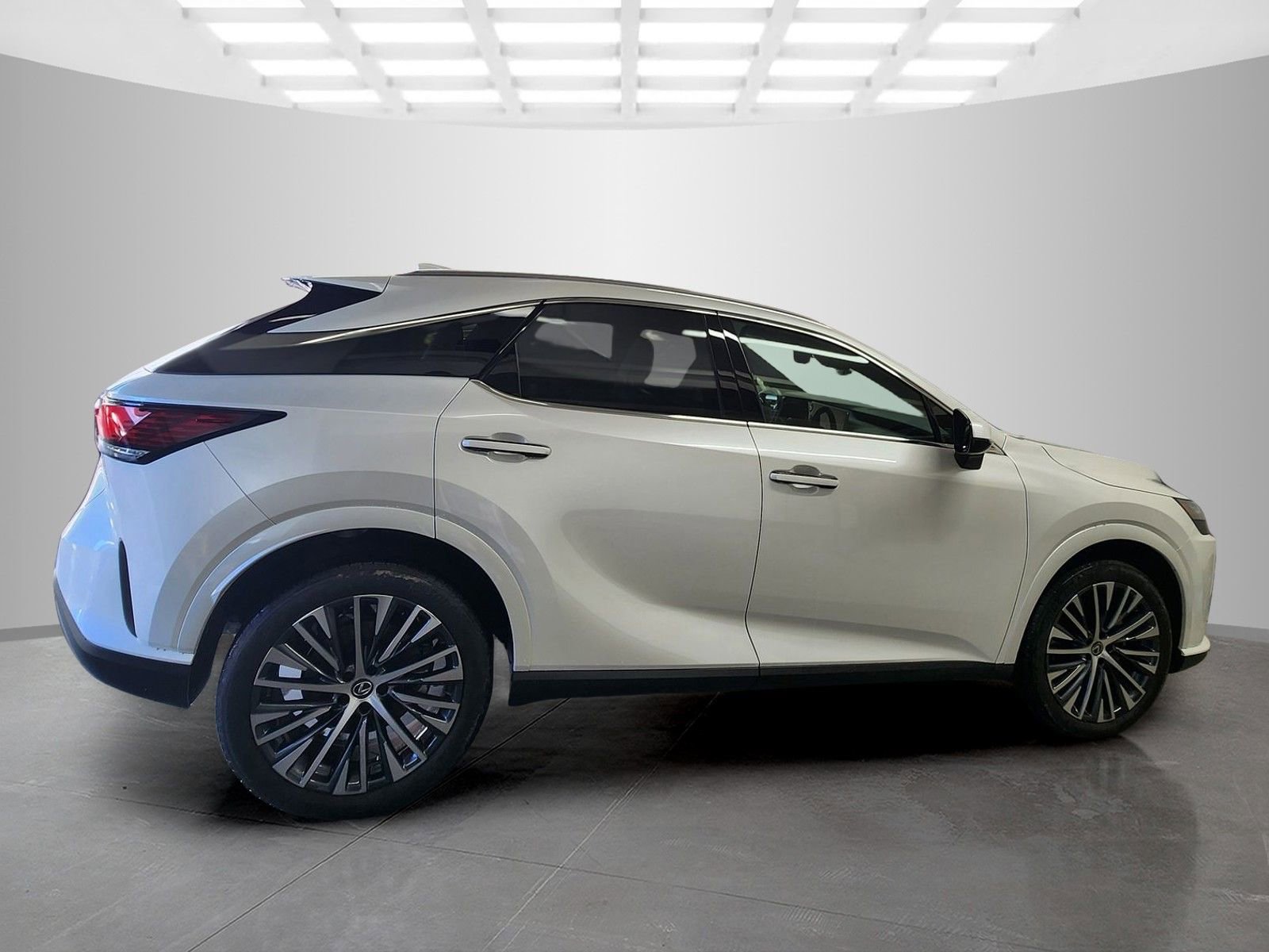 Used 2023 Lexus RX 350 Premium Plus w/ Accessory Package (Z1) image 6