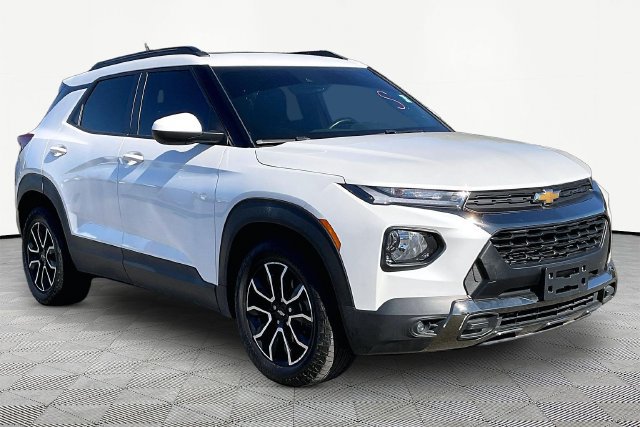 Used 2023 Chevrolet TrailBlazer ACTIV w/ Sun and Liftgate Package