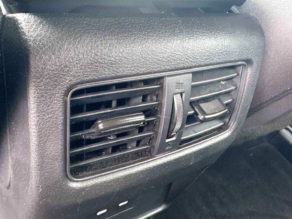 Used 2026 Nissan Rogue SV FWD image 26