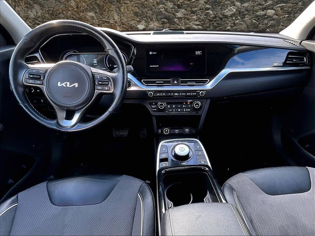Used 2022 Kia Niro EX w/ Cold Weather Package image 13