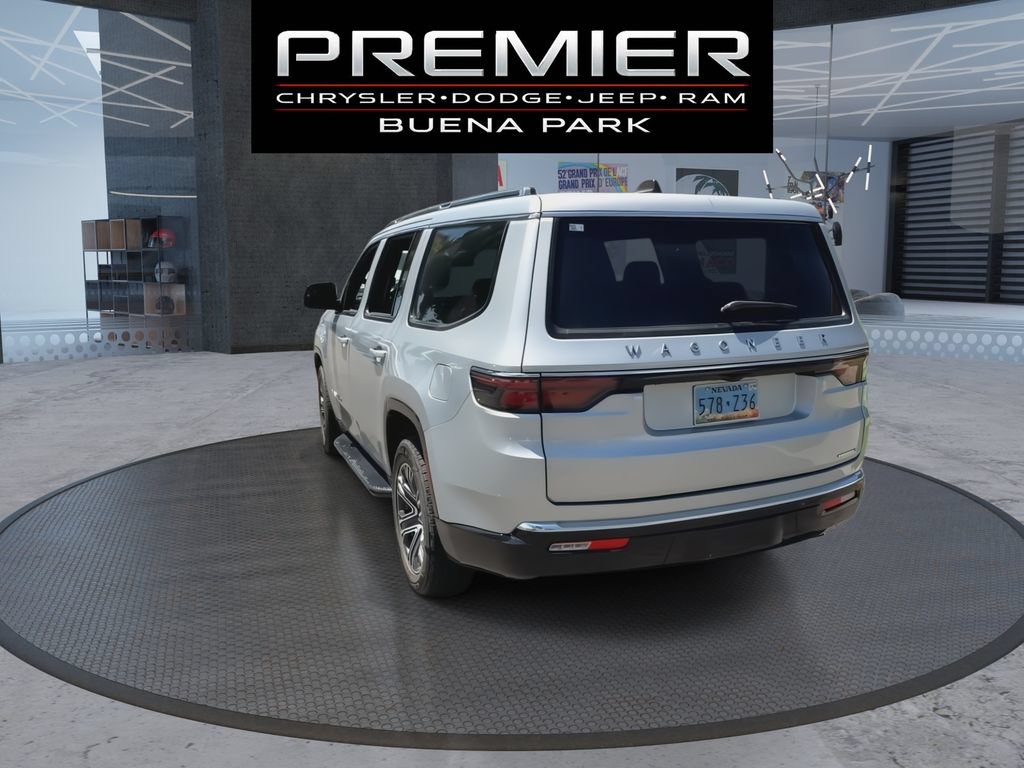Certified 2024 Jeep Wagoneer Series II w/ Flexible Seating Group RWD image 6