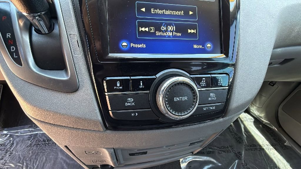 Used 2016 Honda Odyssey SE image 14