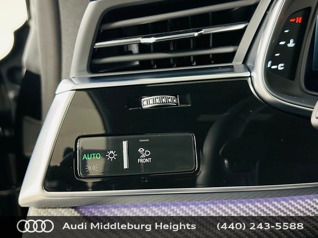 Certified 2025 Audi SQ8 Prestige image 16