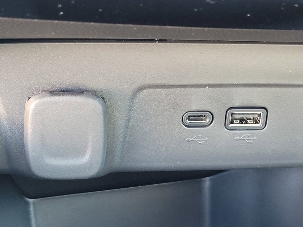 New 2026 Chevrolet Trax LT w/ Driver Confidence Package image 15