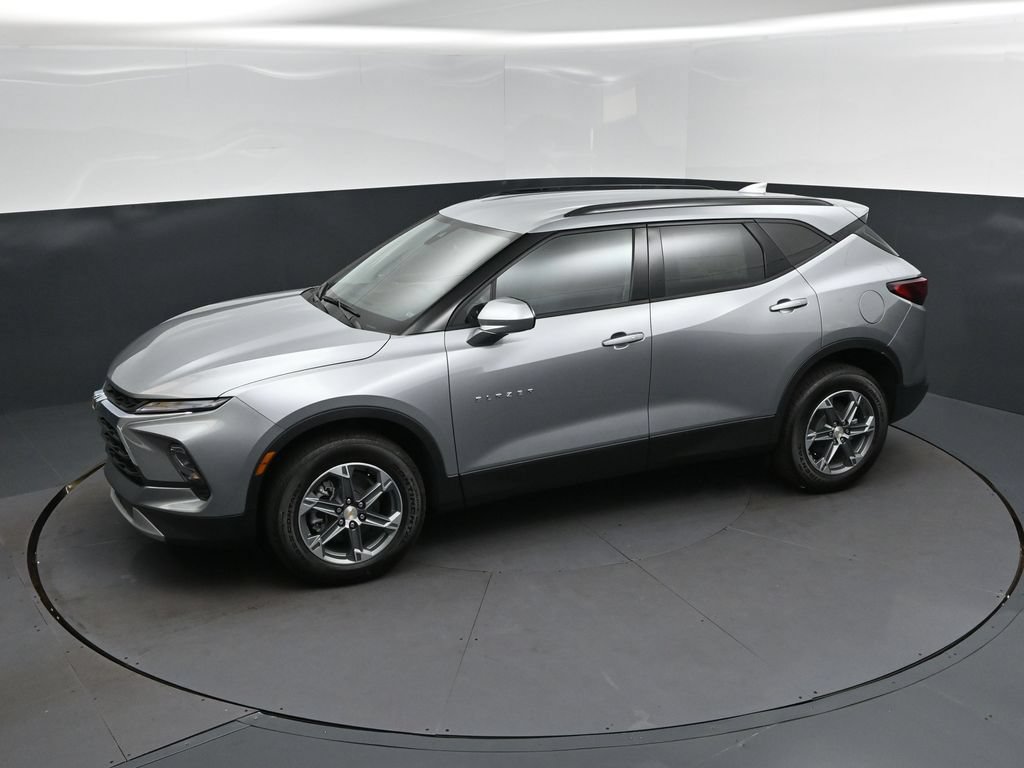 New 2026 Chevrolet Blazer LT w/ Convenience Package AWD/4WD image 31