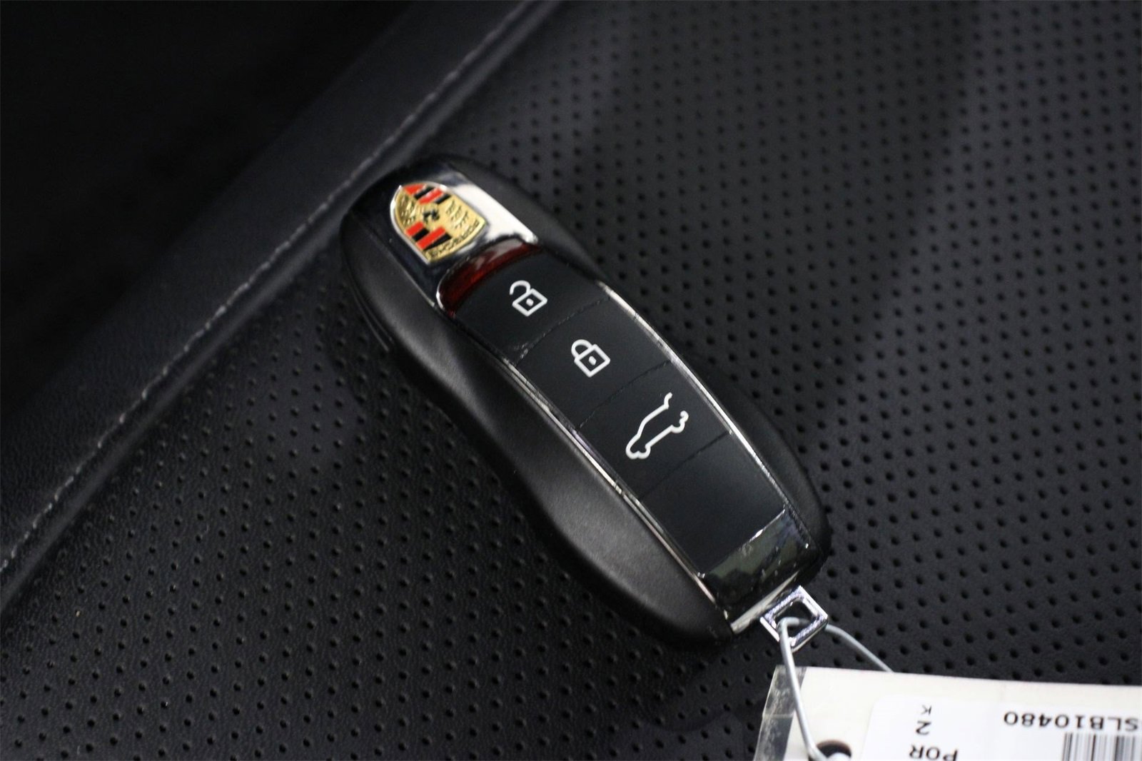 Used 2025 Porsche Macan image 34