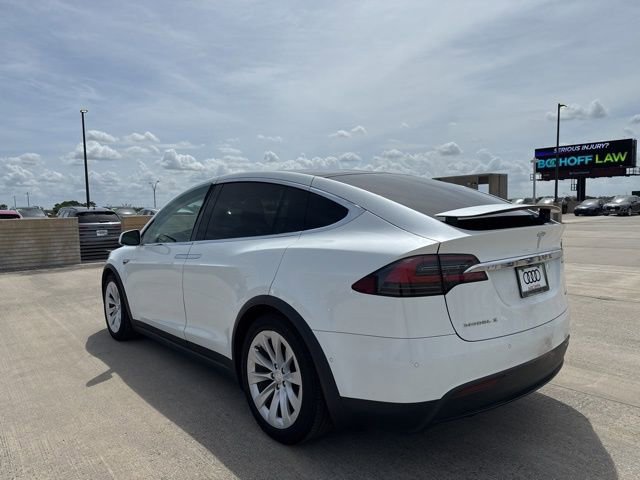 Used 2016 Tesla Model X 90D image 5