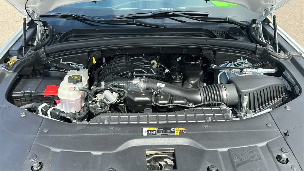 Used 2025 Jeep Grand Cherokee Altitude AWD/4WD image 32