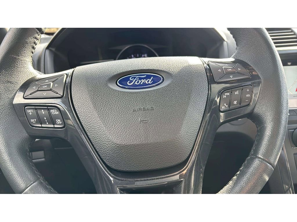 Used 2018 Ford Explorer XLT w/ Equipment Group 202A image 17