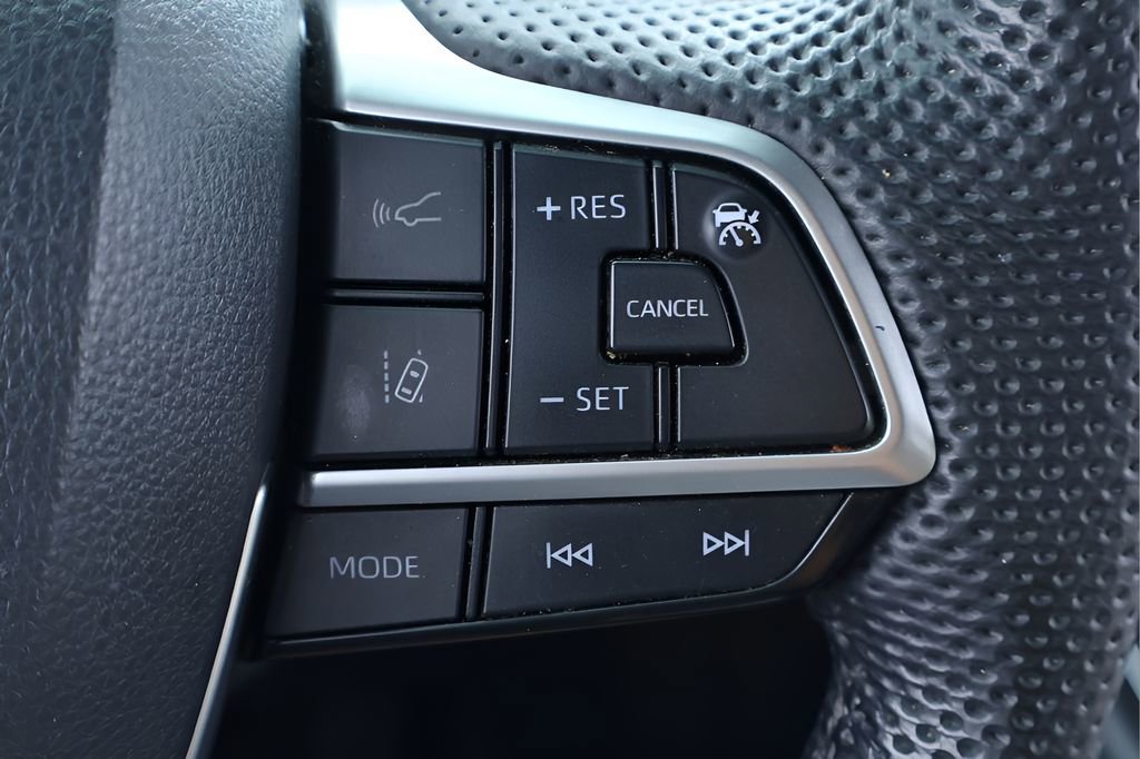 Certified 2022 Toyota Sienna Limited image 22