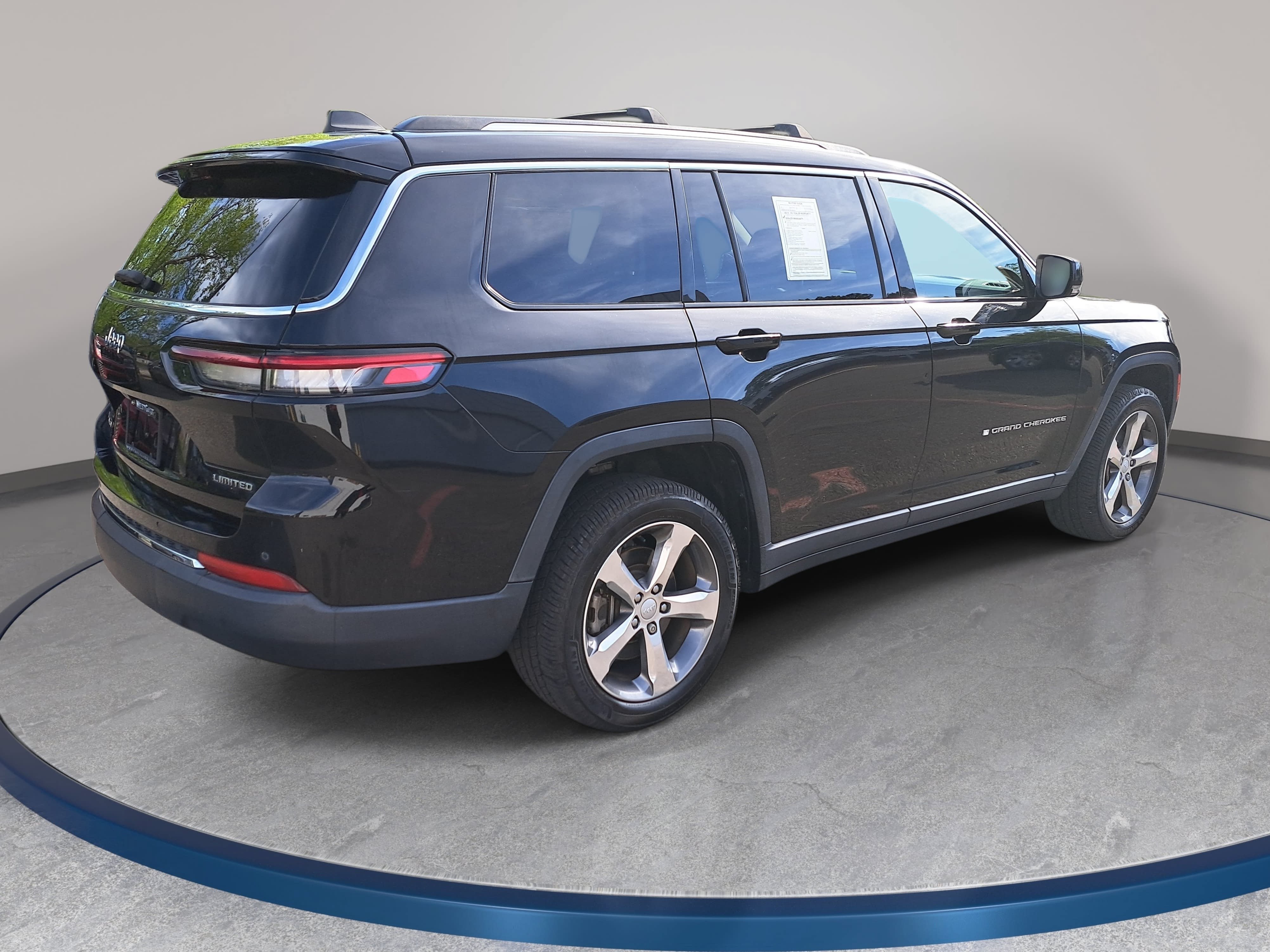 Used 2021 Jeep Grand Cherokee L Limited AWD/4WD image 5
