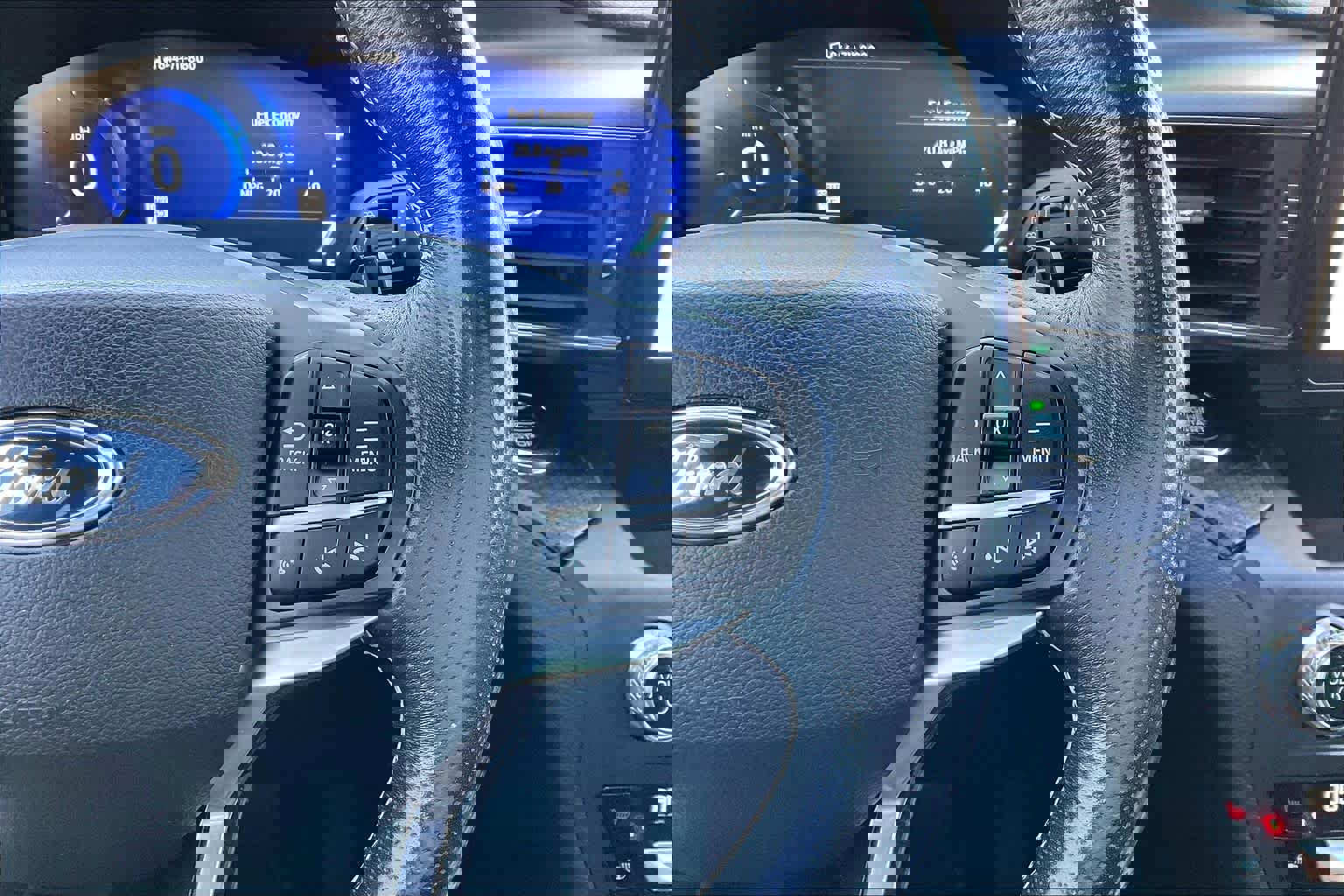 Used 2020 Ford Explorer ST image 23