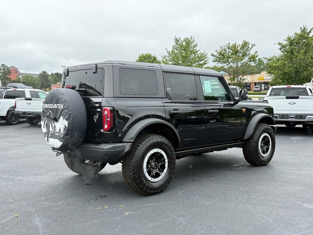 New 2025 Ford Bronco Badlands image 4