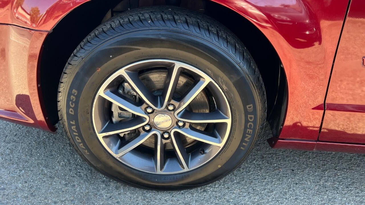 Used 2017 Dodge Grand Caravan SXT FWD image 43