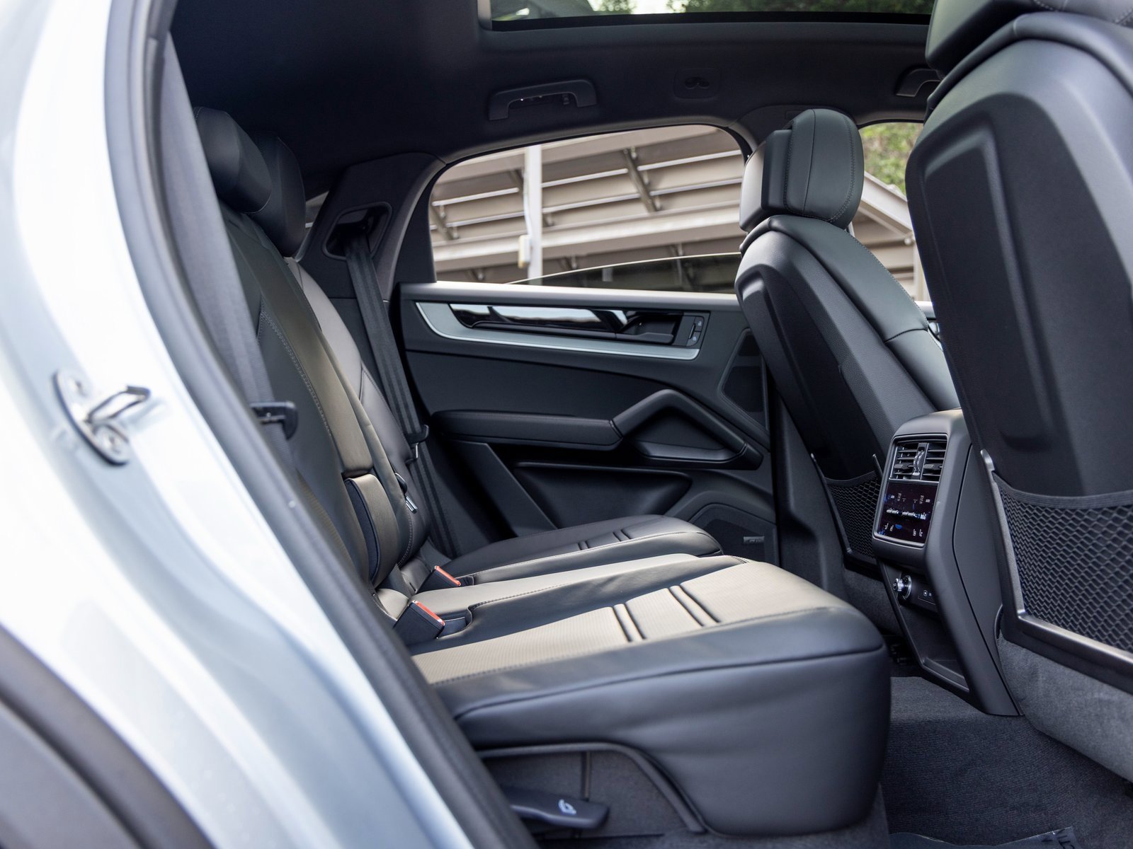 New 2026 Porsche Cayenne Coupe image 46