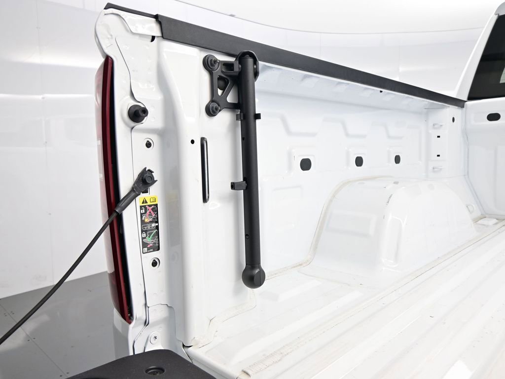 Used 2025 Chevrolet Silverado 1500 LT w/ LPO, Dark Essentials Package RWD image 40