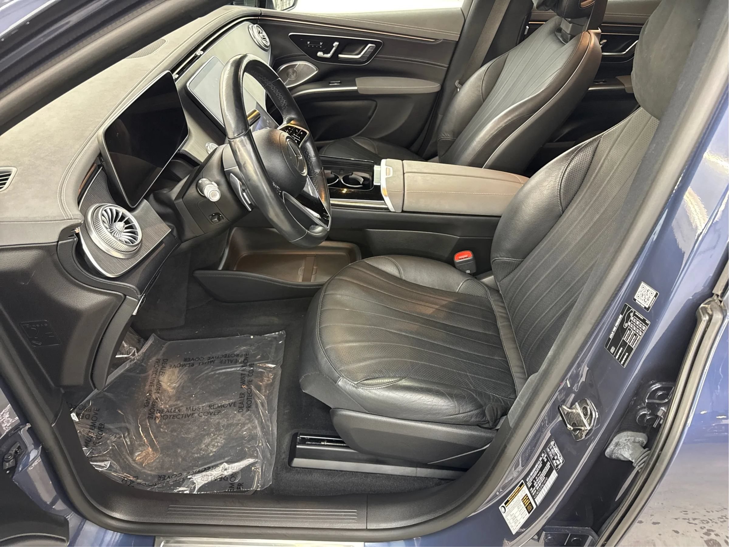 Used 2023 Mercedes-Benz EQS 450+ 4MATIC SUV w/ Acoustic Comfort Package image 13
