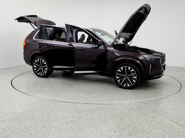 New 2026 Volvo XC90 T8 Ultra w/ Protection Package Premier image 10