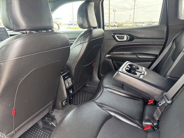Used 2025 Jeep Compass Trailhawk image 19