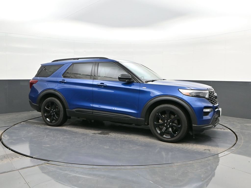 Certified 2023 Ford Explorer ST-Line w/ Class IV Trailer Tow Package image 17