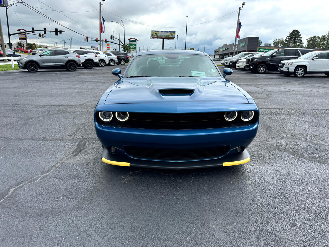 Used 2023 Dodge Challenger R/T w/ Plus Package image 3
