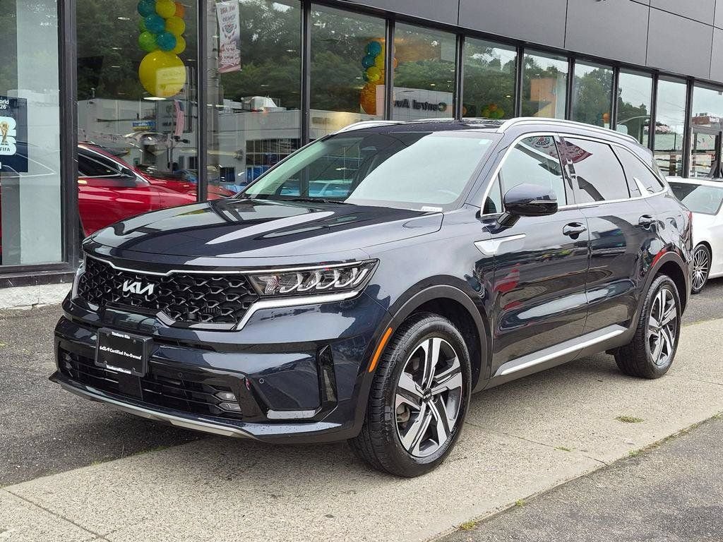 Certified 2023 Kia Sorento EX AWD/4WD image 2