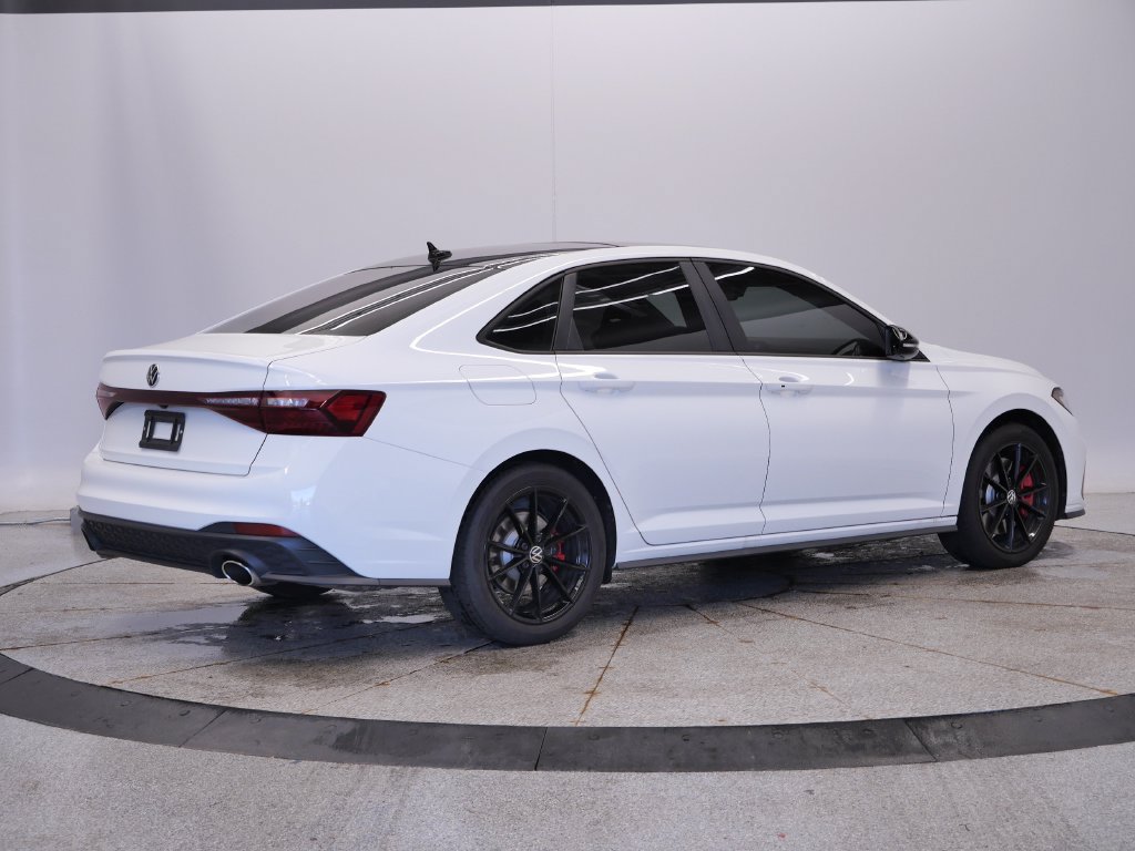 Used 2026 Volkswagen Jetta GLI Autobahn FWD image 6