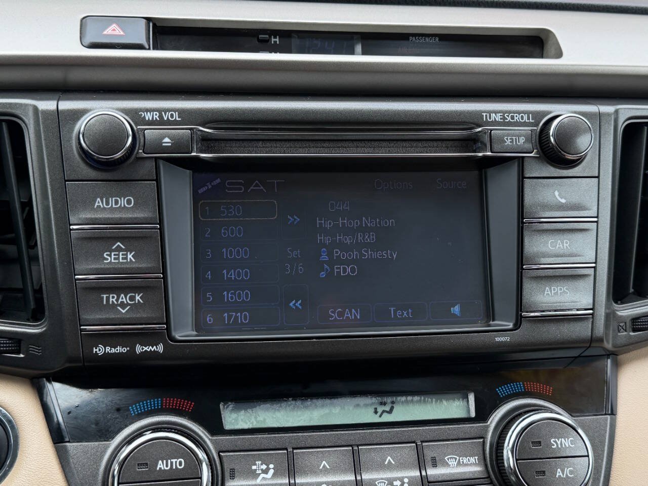 Used 2013 Toyota RAV4 Limited AWD/4WD image 44