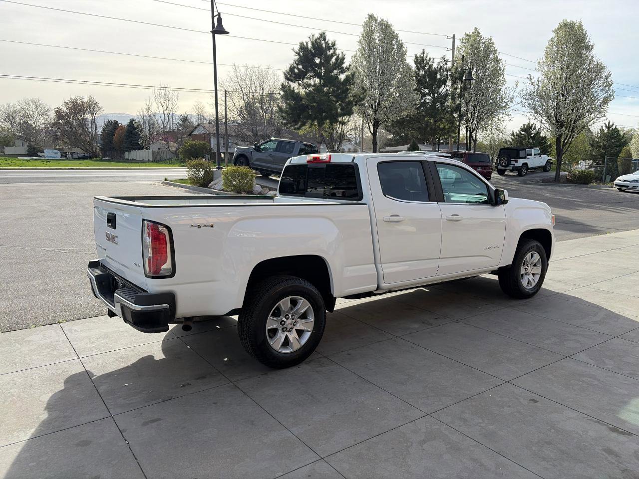 Used 2018 GMC Canyon SLE w/ SLE Convenience Package image 27