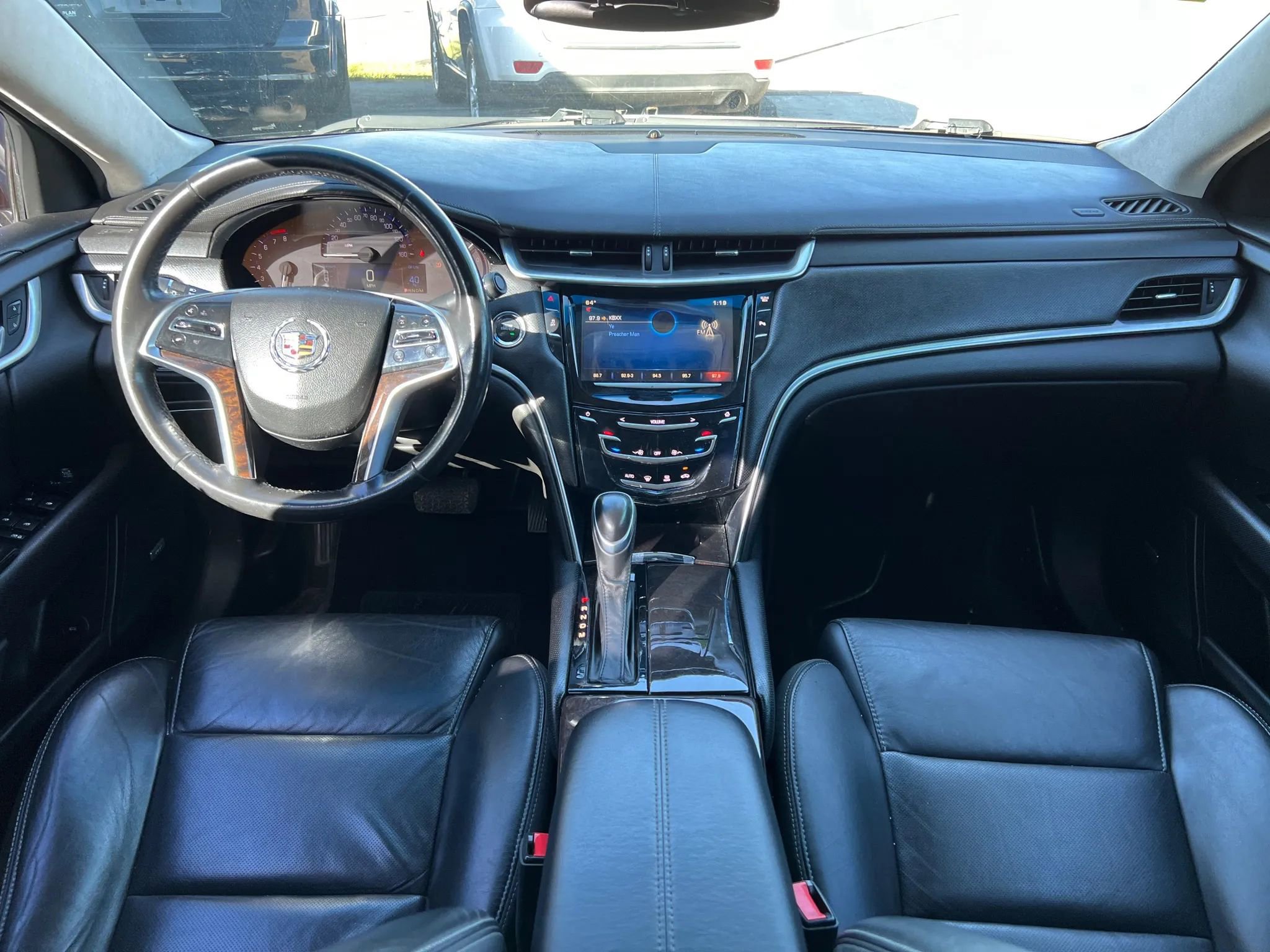 Used 2015 Cadillac XTS w/ Rear Seat Comfort Package FWD image 15