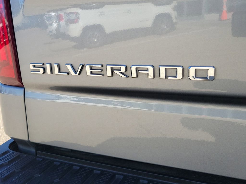 Used 2022 Chevrolet Silverado 1500 Custom image 7