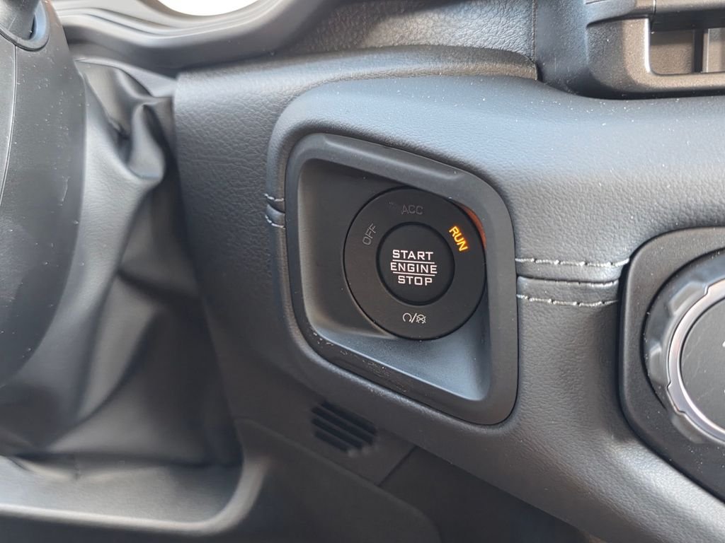 New 2026 Jeep Gladiator Rubicon AWD/4WD image 19