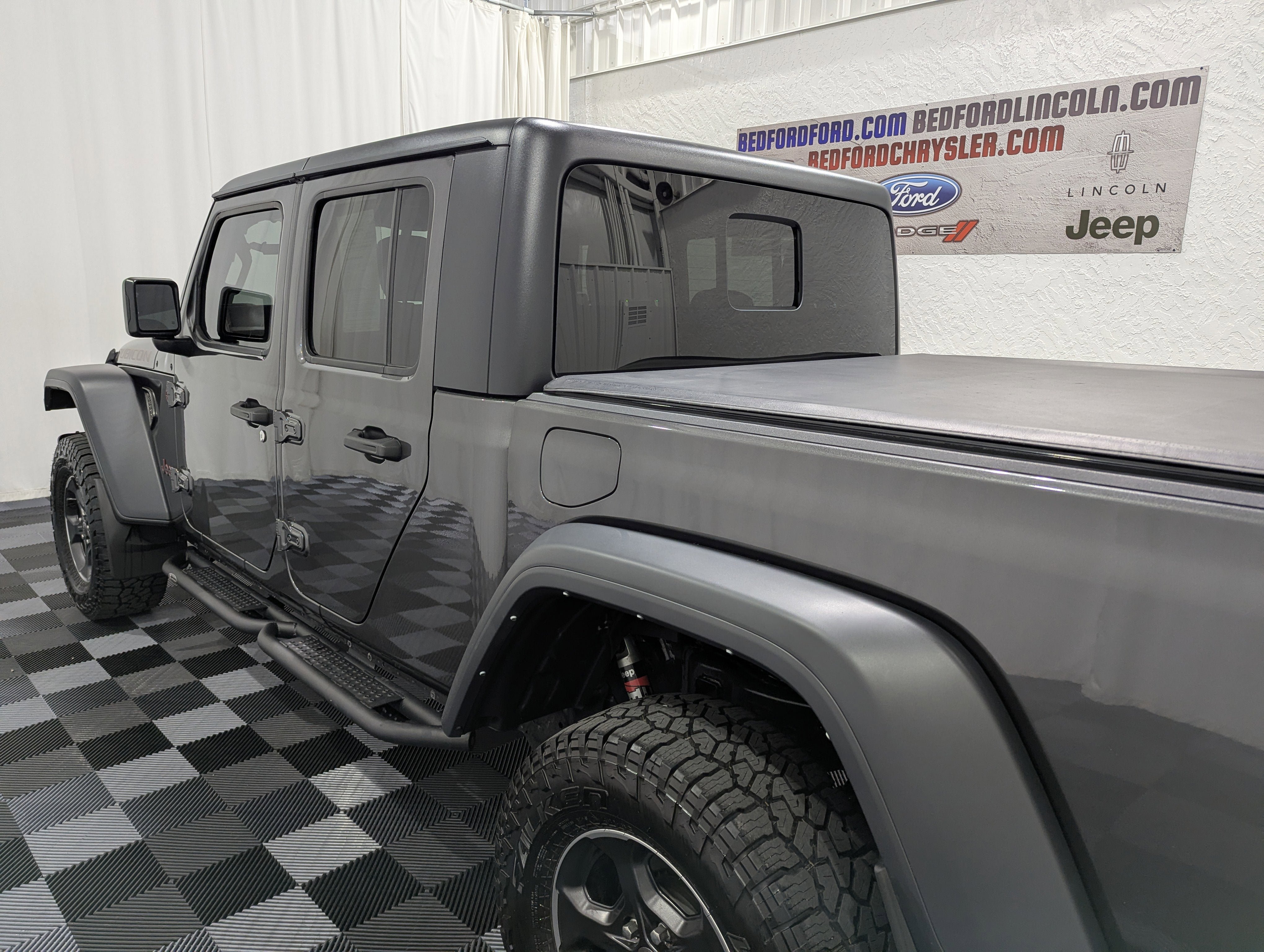 Used 2022 Jeep Gladiator Rubicon w/ Cold Weather Group AWD/4WD image 14