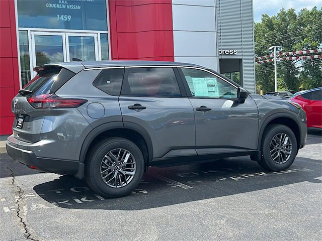 New 2026 Nissan Rogue S image 4