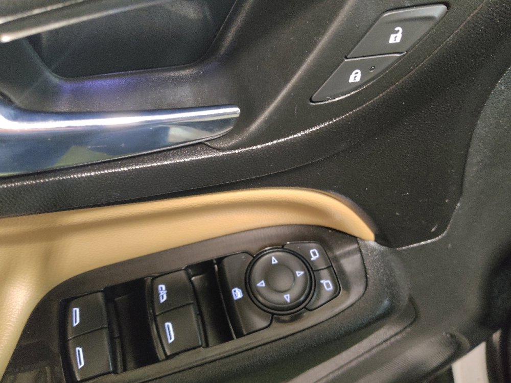 Used 2022 Chevrolet Equinox Premier FWD image 27