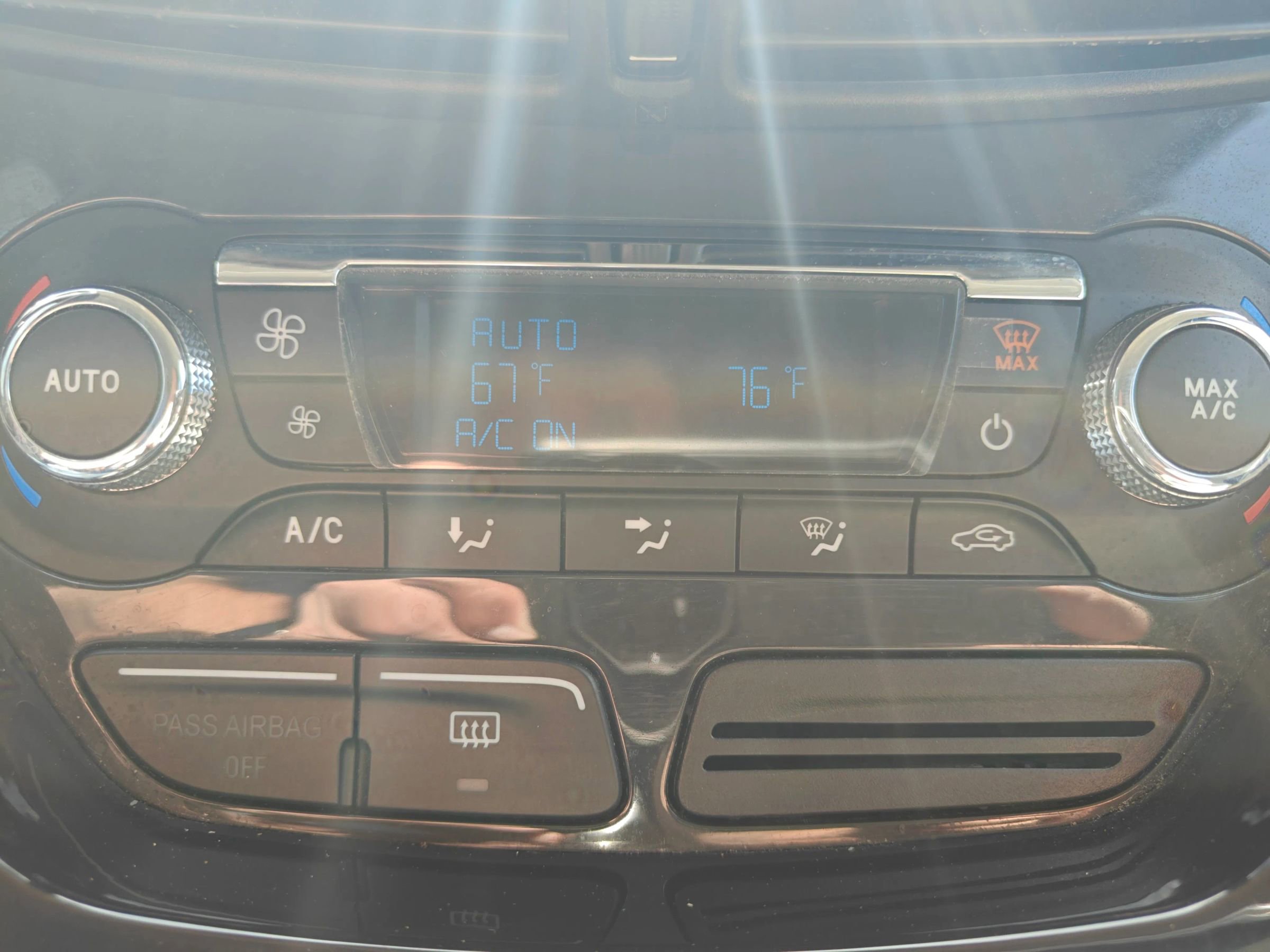 Used 2013 Ford Escape SEL image 12